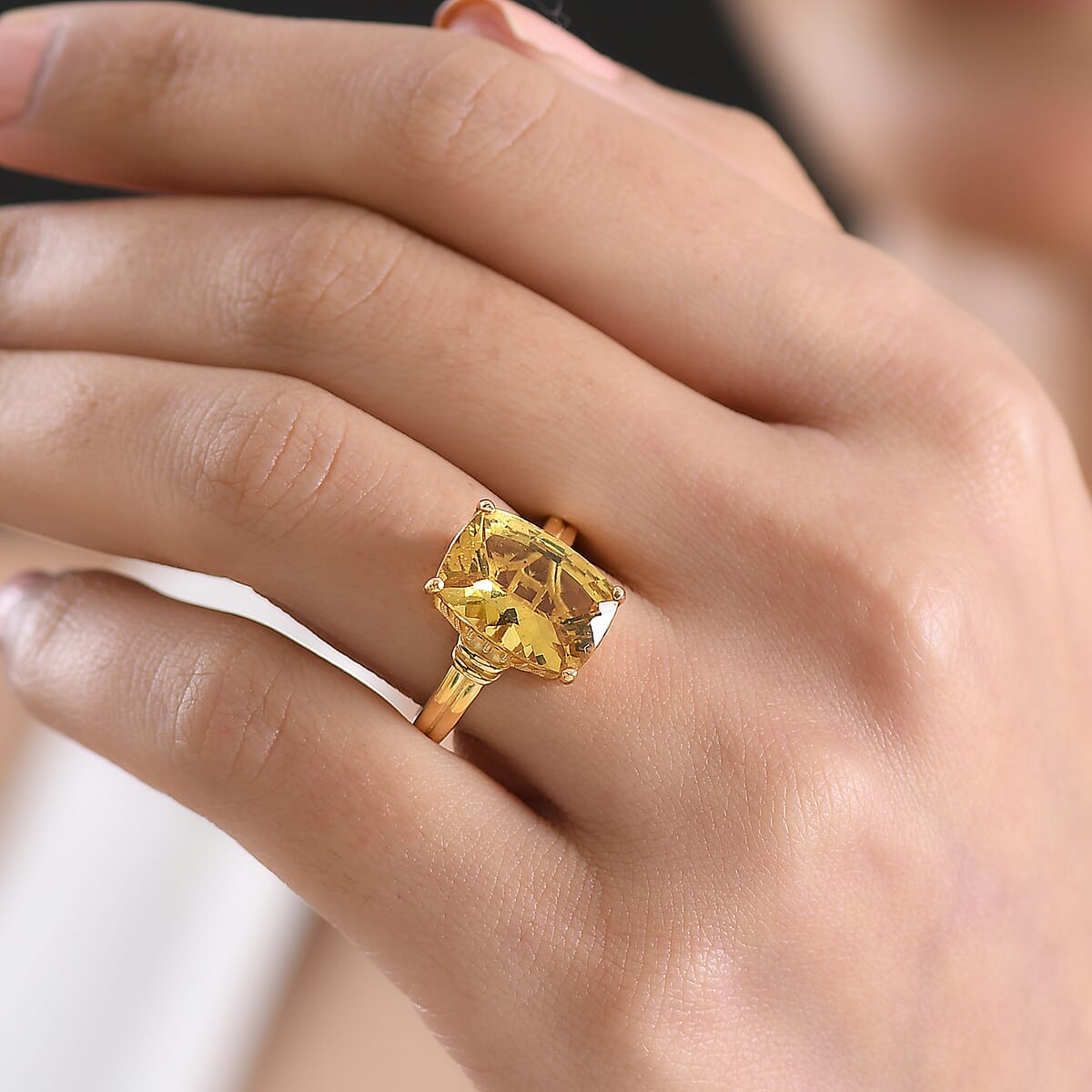 D'Joy Premium Golden Apatite Solitaire Ring in 18K Vermeil YG Over Sterling Silver (Size 6.0) 7.25 ctw image number 2