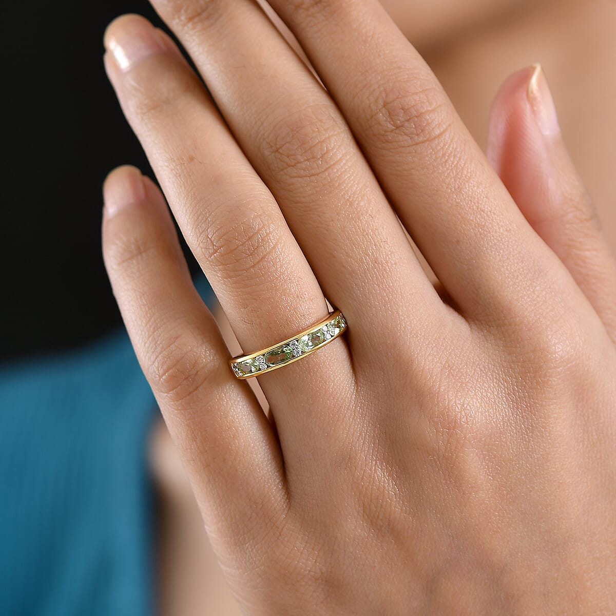 D'Joy Premium Tanzanian Mint Garnet and Moissanite 1.00 ctw Band Ring in 18K Vermeil Yellow Gold Over Sterling Silver (Size 5.0) image number 2