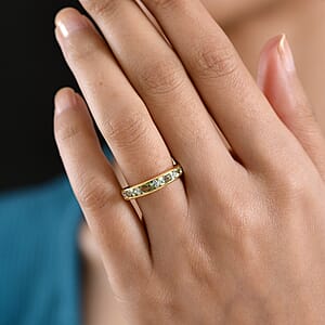 D'Joy Premium Tanzanian Mint Garnet and Moissanite 1.00 ctw Band Ring in 18K Vermeil Yellow Gold Over Sterling Silver (Size 5.0)