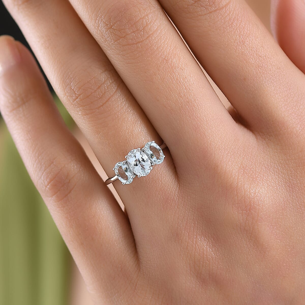 D'Joy Premium Mangoro Aquamarine 1.50 ctw Ring in Rhodium Over Sterling Silver (Size 5.0) image number 2