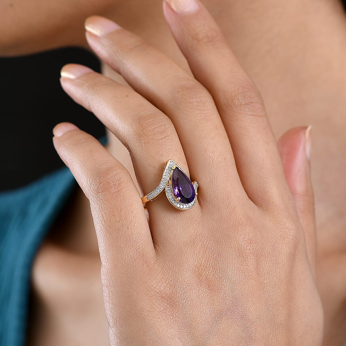 D'Joy Premium Lusaka Amethyst and Moissanite 2.50 ctw Oceanic Wave Ring in 18K Vermeil Yellow Gold Over Sterling Silver (Size 10.0) image number 2