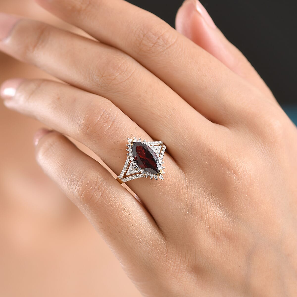 D'Joy Premium Mozambique Garnet, Moissanite Ring in 18K Vermeil YG Over Sterling Silver (Size 6.0) 3.40 ctw image number 2