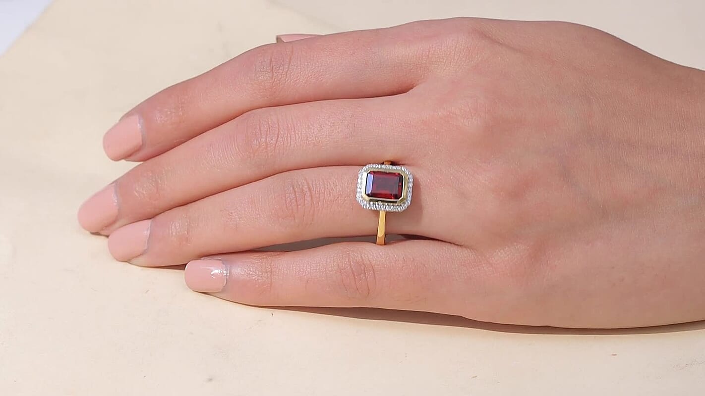 D'Joy Premium Mozambique Garnet, Moissanite Ring in 18K Vermeil YG Over Sterling Silver (Size 6.0) 3.00 ctw