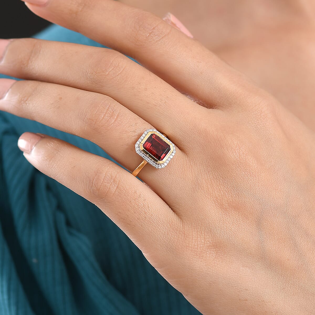 D'Joy Premium Mozambique Garnet, Moissanite Ring in 18K Vermeil YG Over Sterling Silver (Size 6.0) 3.00 ctw image number 2
