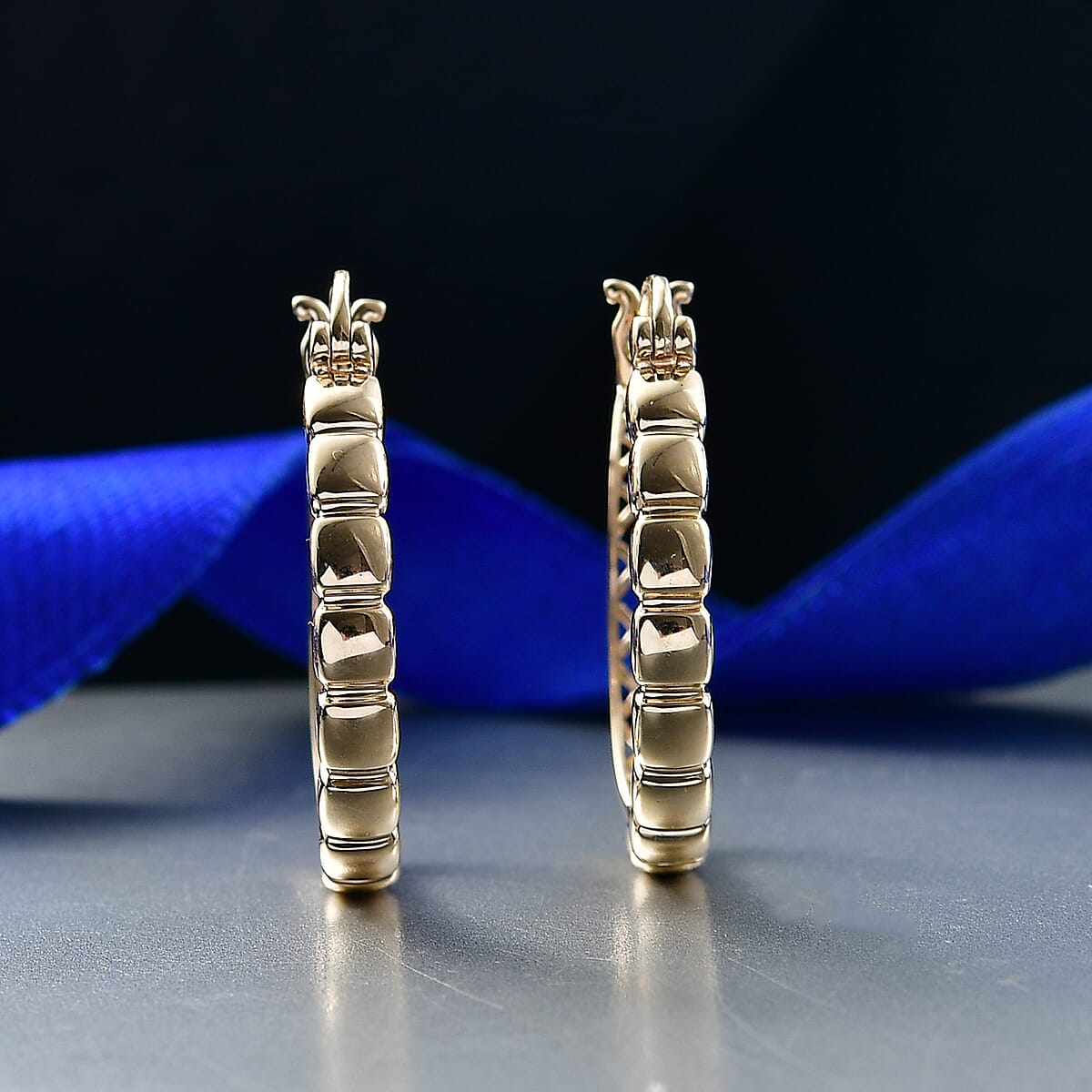 Luxoro Golden Structure Link Hoop Earrings in 10K Yellow Gold 4.05 Grams image number 1