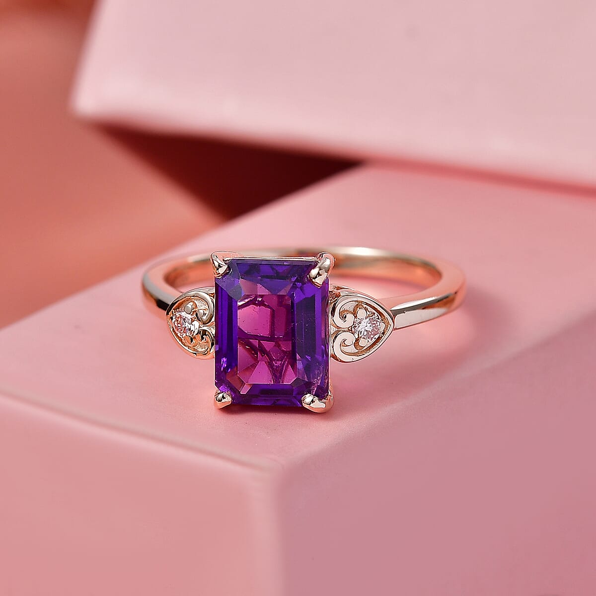 Premium Lusaka Amethyst and Luxuriant Lab Grown Pink Diamond E-F VS 2.40 ctw Elegant Heart Ring in 18K Vermeil Rose Gold Over Sterling Silver (Size 10.0) image number 1