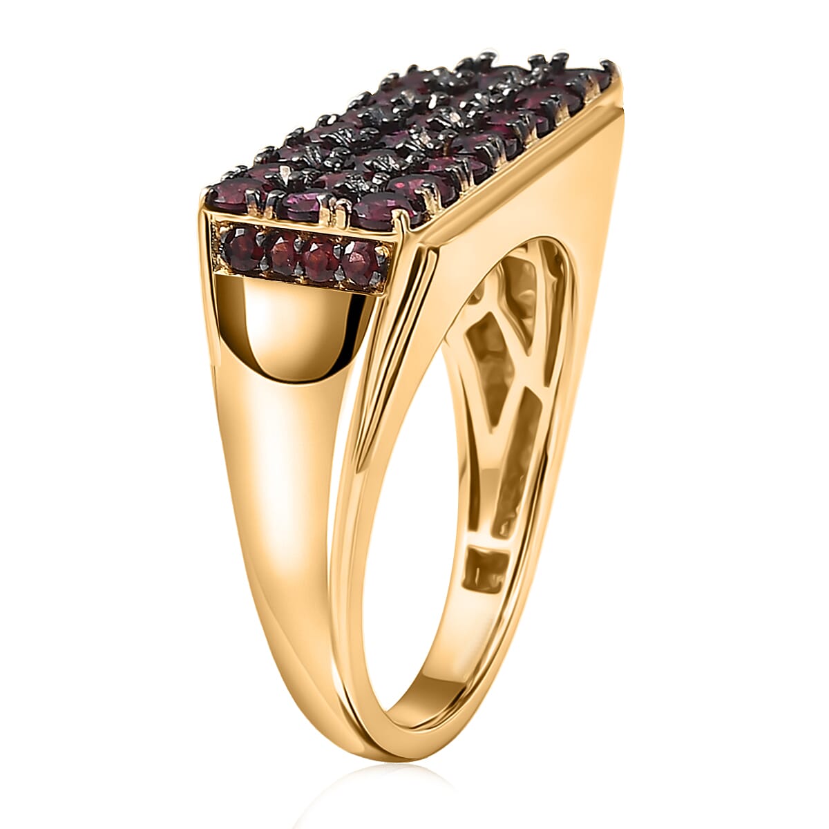 D'Joy Premium Anthill Garnet 2.50 ctw Men's Ring in 18K Vermeil Yellow Gold Over Sterling Silver (Size 12.0) image number 3