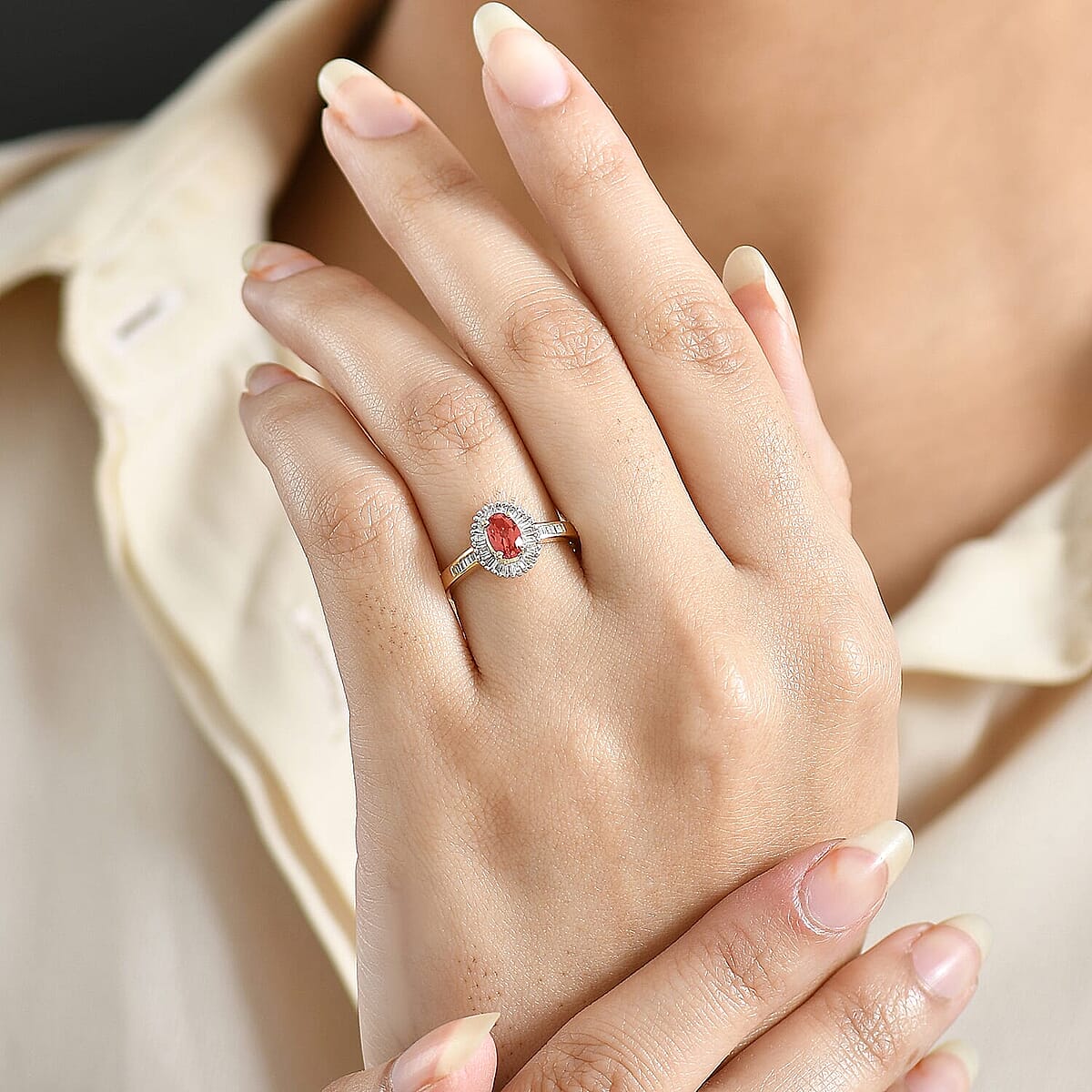 Luxoro Padparadscha Sapphire, Diamond Sunburst Ring in 10K Yellow Gold 0.90 ctw (Size 9.5) image number 2