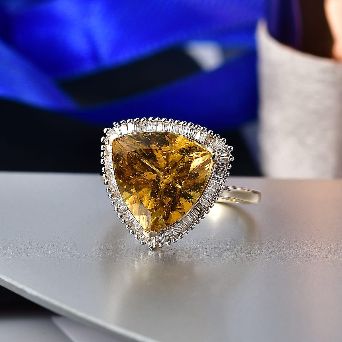 Luxoro Premium Golden Apatite and Diamond G-H I2 7.80 ctw Solar Crown Ring in 10K Yellow Gold (Size 7.0) image number 1