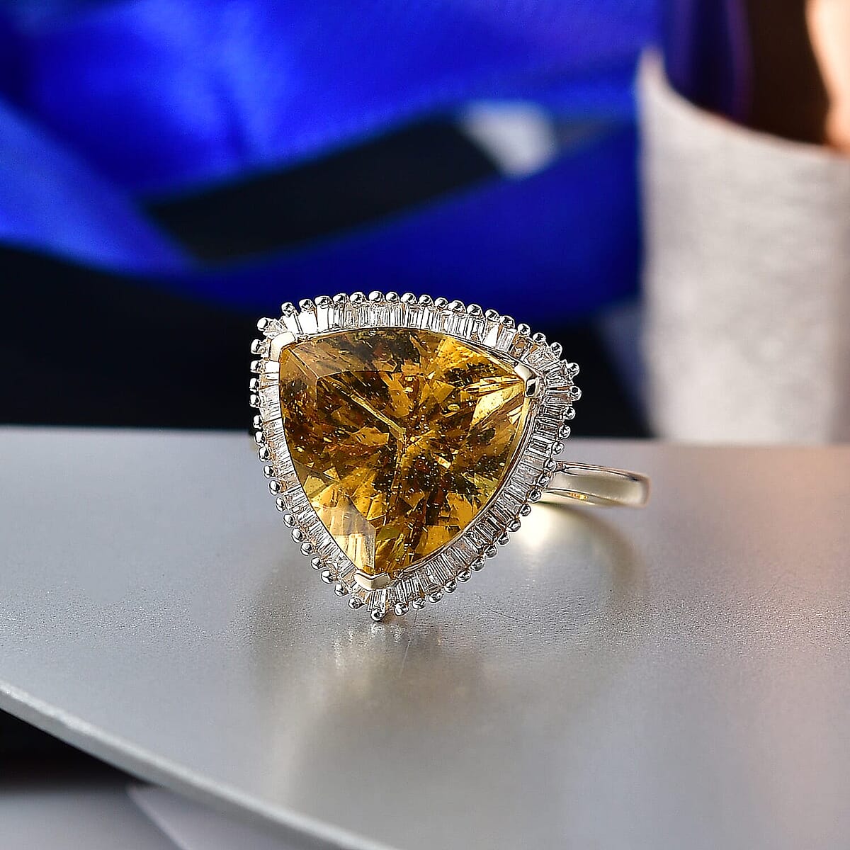 Luxoro Premium Golden Apatite and Diamond G-H I2 7.80 ctw Solar Crown Ring in 10K Yellow Gold (Size 8.5) image number 1