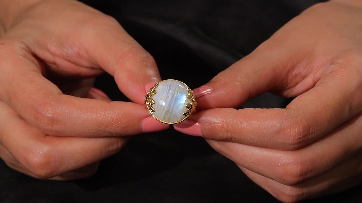 Rainbow Moonstone Ring in 18K Vermeil YG Over Sterling Silver 20.00 (Size 8.0) 20.25 ctw