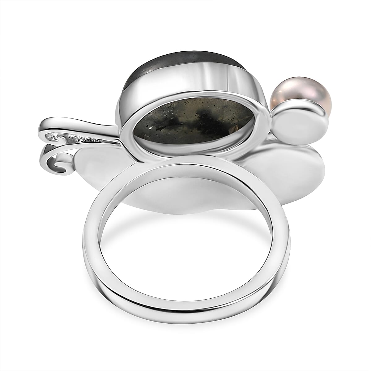 AAA Malagasy Labradorite and White Pearl 7.00 ctw Ring in Rhodium Over Sterling Silver (Size 8.0) image number 4