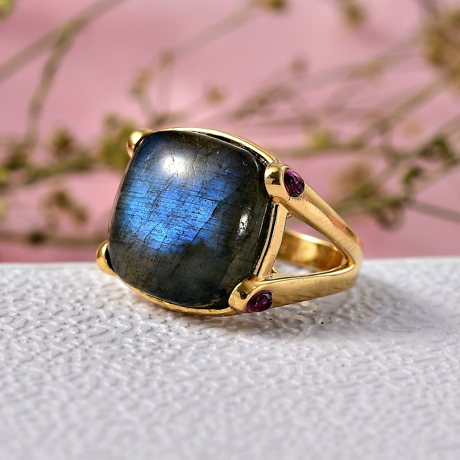 EverTrue AAA Malagasy Labradorite, Orissa Rhodolite Garnet Ring in 18K YG Plated (Size 6.0) 22.80 ctw