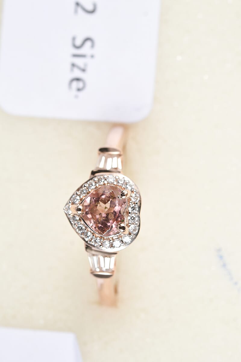 D'Joy Premium Blush Tourmaline and Moissanite 0.90 ctw Romance Heart Ring in 18K Vermeil Rose Gold Over Sterling Silver (Size 10.0) image number 4