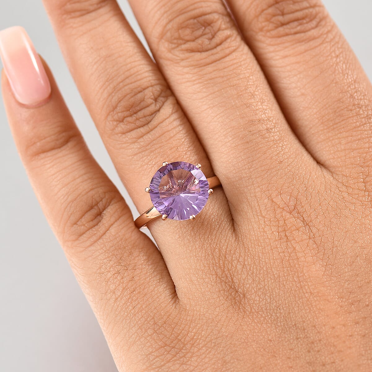 Rose De France Amethyst Solitaire Ring in 18K Vermeil RG Over Sterling Silver (Size 8.0) 6.10 ctw image number 2