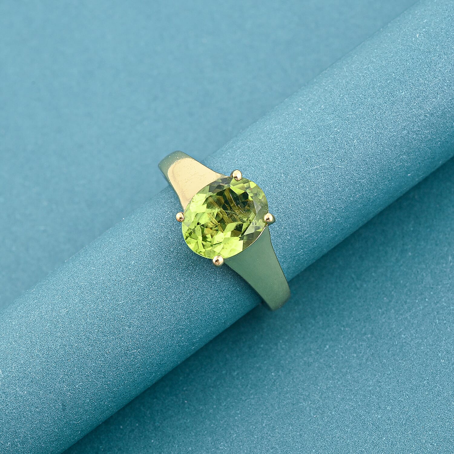 EverTrue Hebei Peridot 2.60 ctw Ring in 18K YG Plated (Size 6.5)