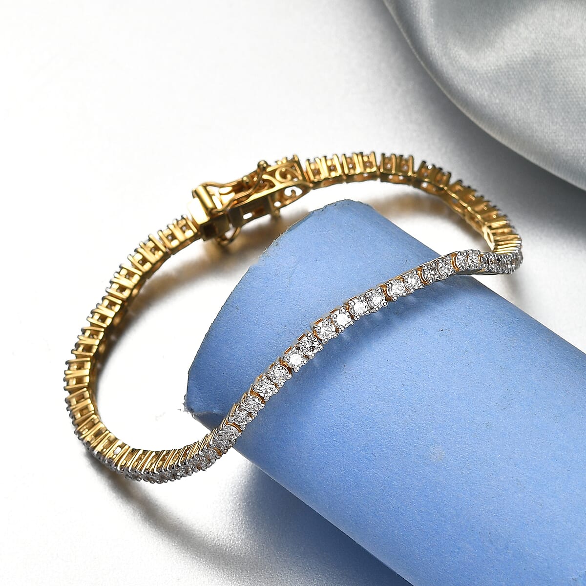 Luxuriant Lab Grown Diamond E-F VS 3.00 ctw Bracelet in 18K Vermeil Yellow Gold Over Sterling Silver (6.50 In) image number 1