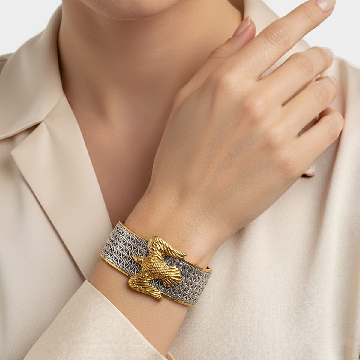 Doorbuster D'Joy Bali Legacy 22K Vermeil YG Over and Sterling Silver Tulang Naga Eagle Cuff Bracelet (7.25 In) 26 Grams image number 2