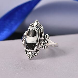 D'Joy Artisan Crafted White Buffalo 2.40 ctw Ring in Sterling Silver (Size 7.0)