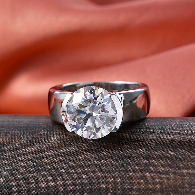 D'Joy Moissanite 4.00 ctw Solitaire Ring in Rhodium Over Sterling Silver (Size 10.0)