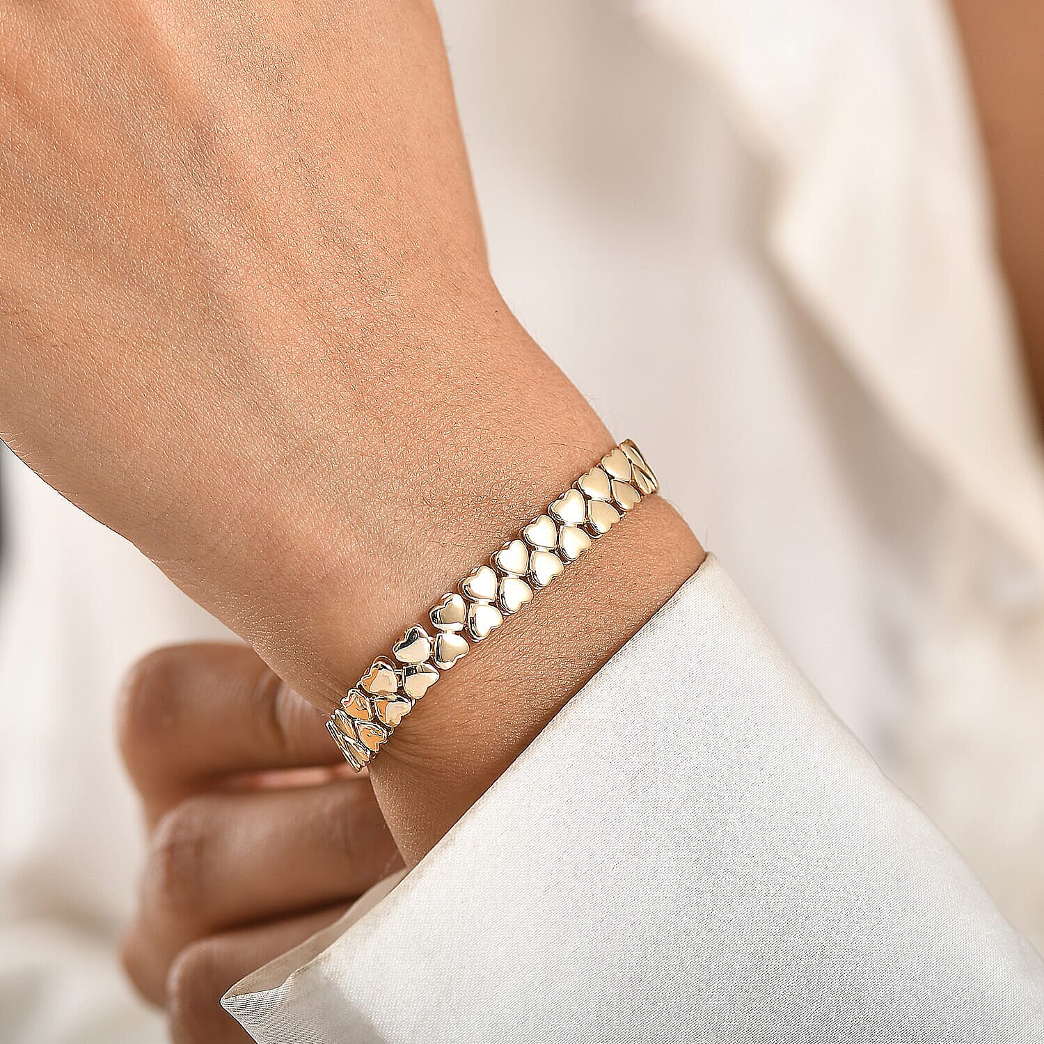 Luxoro 10K Yellow Gold Heart Bracelet (7.25 In) 10.75 Grams