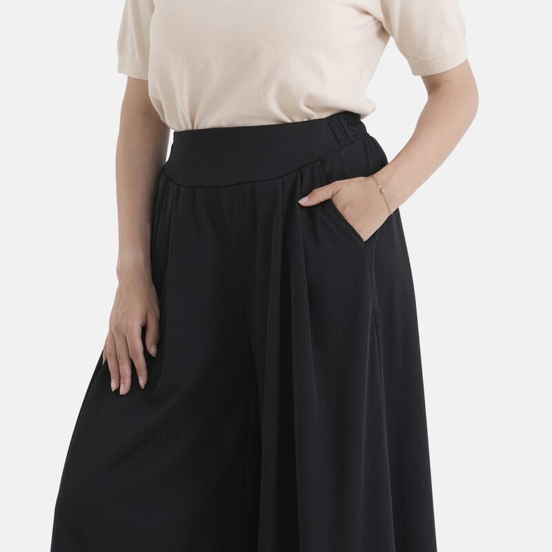 La Marey Black Wide Leg Pleated Magic Pant Front Knit Trouser