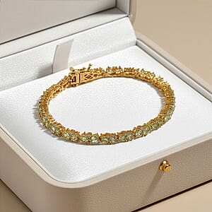 D'Joy Premium Tanzanian Mint Garnet and Moissanite 6.40 ctw Leaf Link Bracelet in 18K Vermeil Yellow Gold Over Sterling Silver (6.50 In)