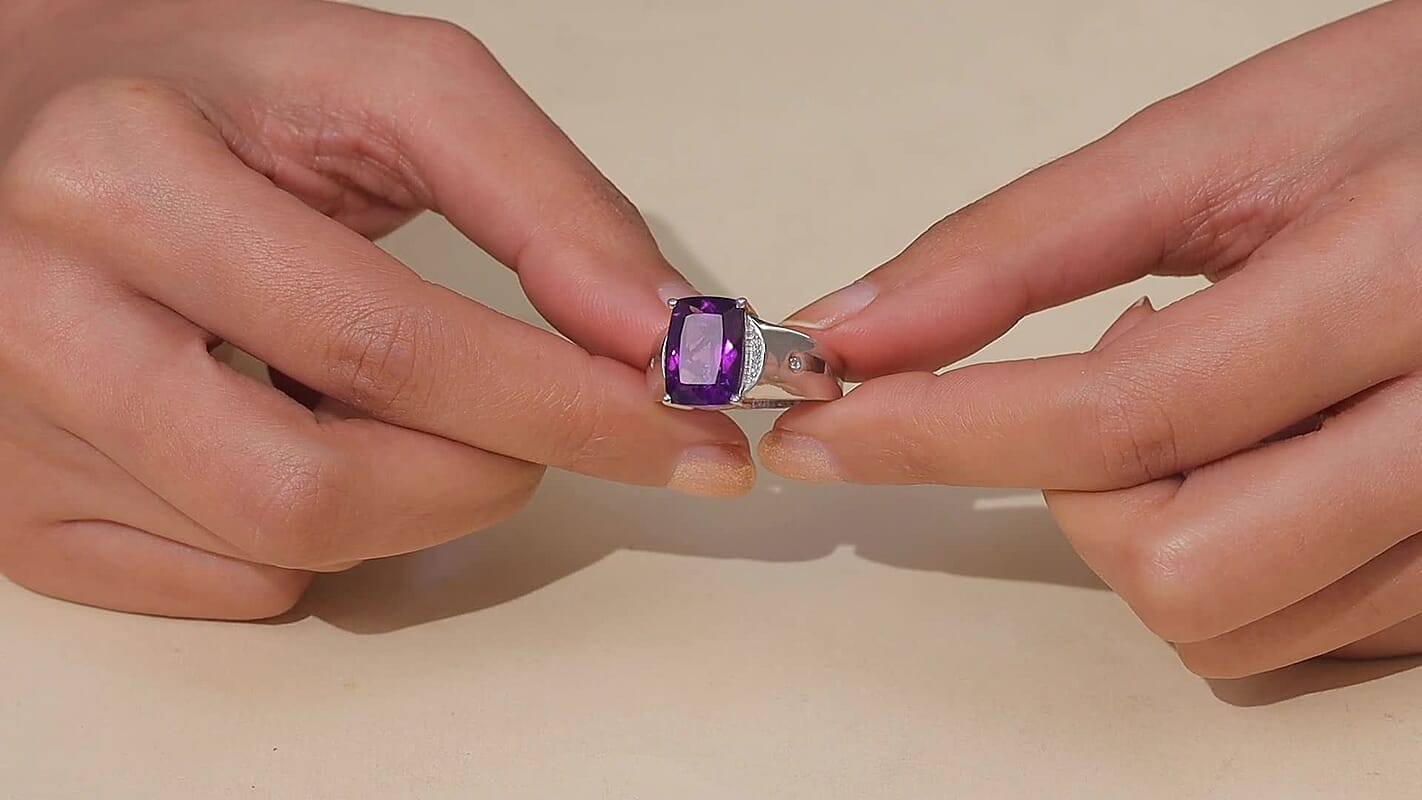 Premium Lusaka Amethyst, Luxuriant Lab Grown Diamond (G-H, SI) Men's Ring in Rhodium Over Sterling Silver (Size 10.0) 7.00 ctw