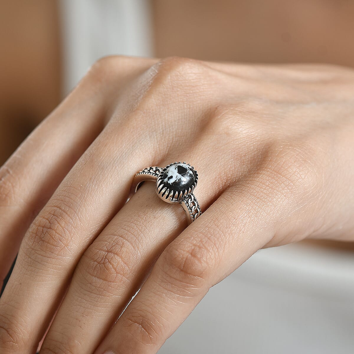 D'Joy Artisan Crafted Premium White Buffalo 2.80 ctw Ring in Sterling Silver (Size 10.0) image number 2