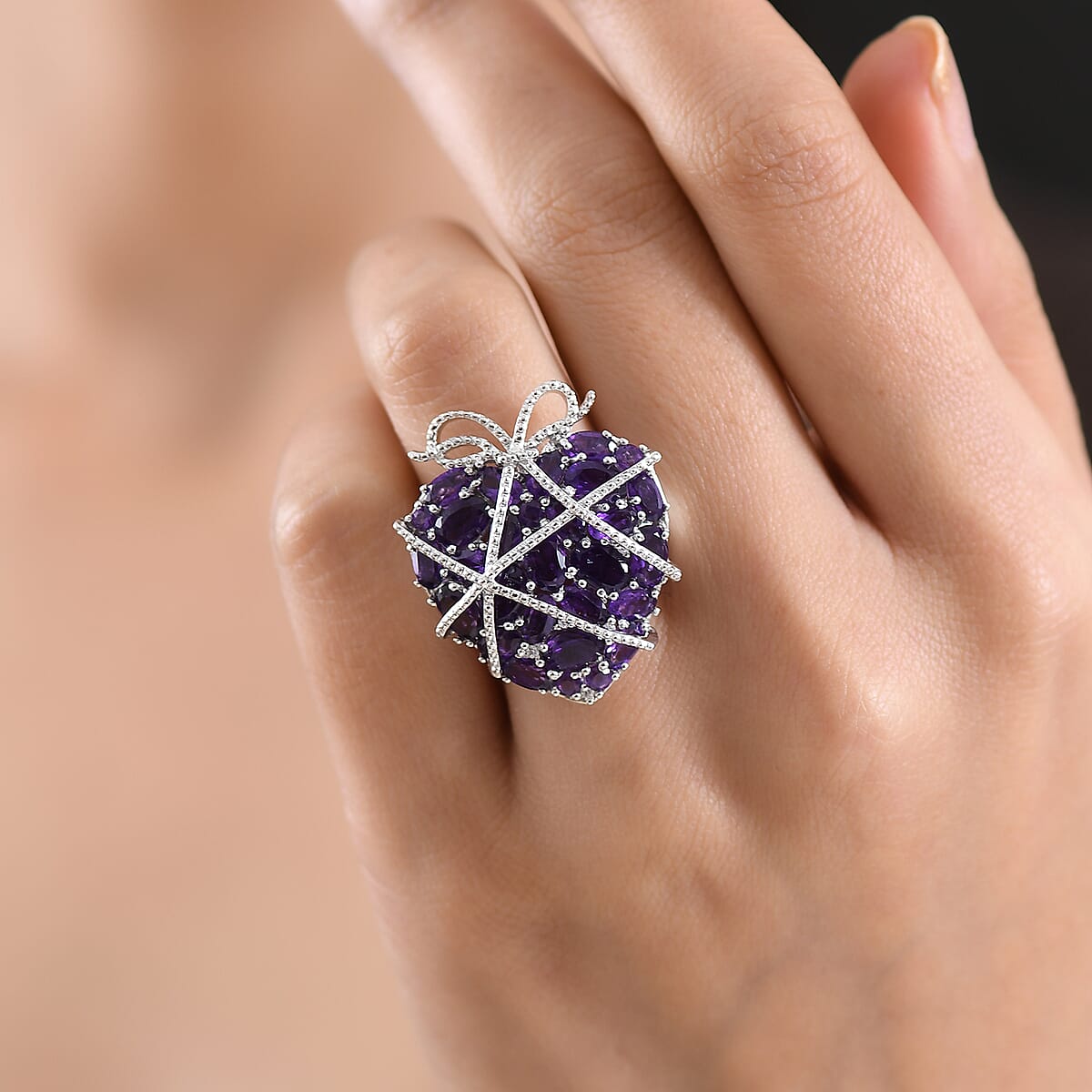 GP Special Amore Collection Premium African Amethyst and White Zircon 5.85 ctw Ring in Rhodium Over Sterling Silver (Size 10.0) (Del. in 8-10 Days) image number 2