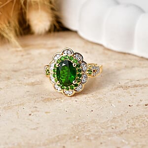 D'Joy Premium Chrome Diopside and Moissanite 2.40 ctw Flower Ring in 18K Vermeil Yellow Gold Over Sterling Silver (Size 10.0)