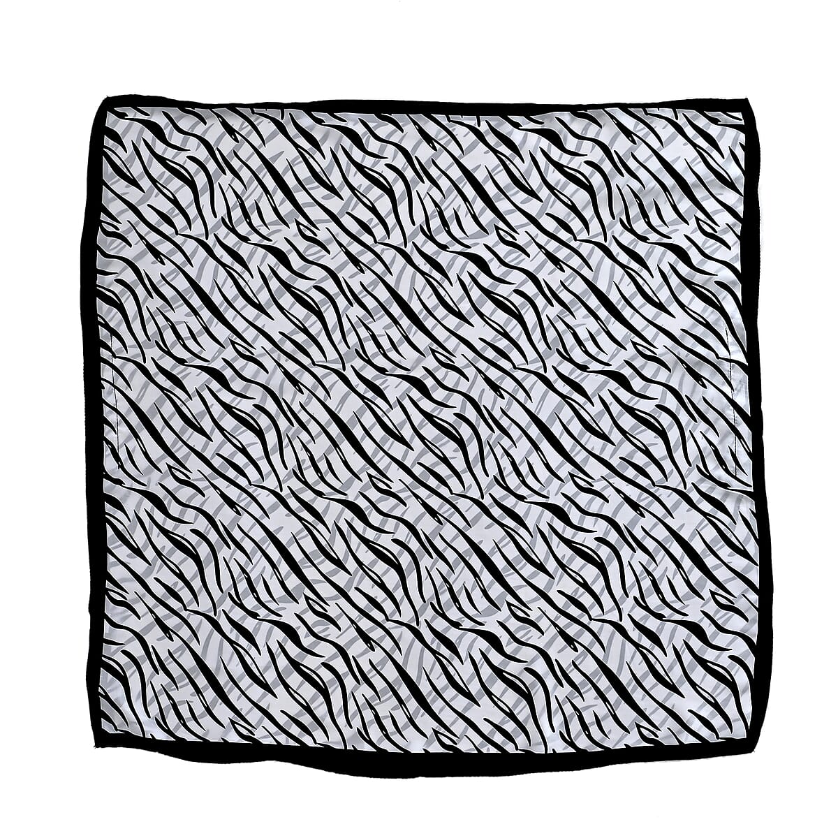 La Marey Black and White Silk Feeling Kaftan image number 2