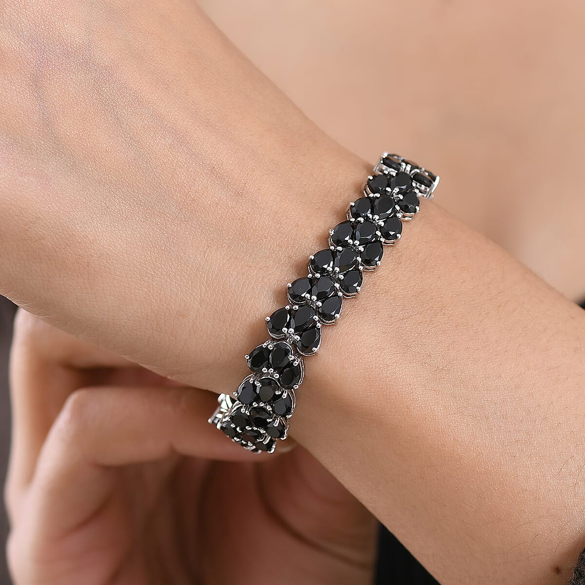 EverTrue Thai Black Spinel 36.60 ctw Midnight Noir Weave Bracelet in Platinum Bond (6.50 In) (Del. in 7-10 Days) image number 2