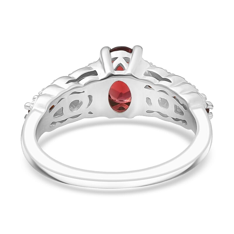 EverTrue Mozambique Garnet 1.35 ctw Ring in Platinum Bond (Size 7.0)