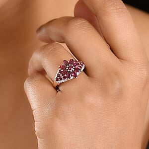 D'Joy Premium Anthill Garnet and Moissanite 2.30 ctw Floral Embrace Ring in 18K Vermeil Rose Gold Over Sterling Silver (Size 10.0) (Del. in 5-7 Days) 
