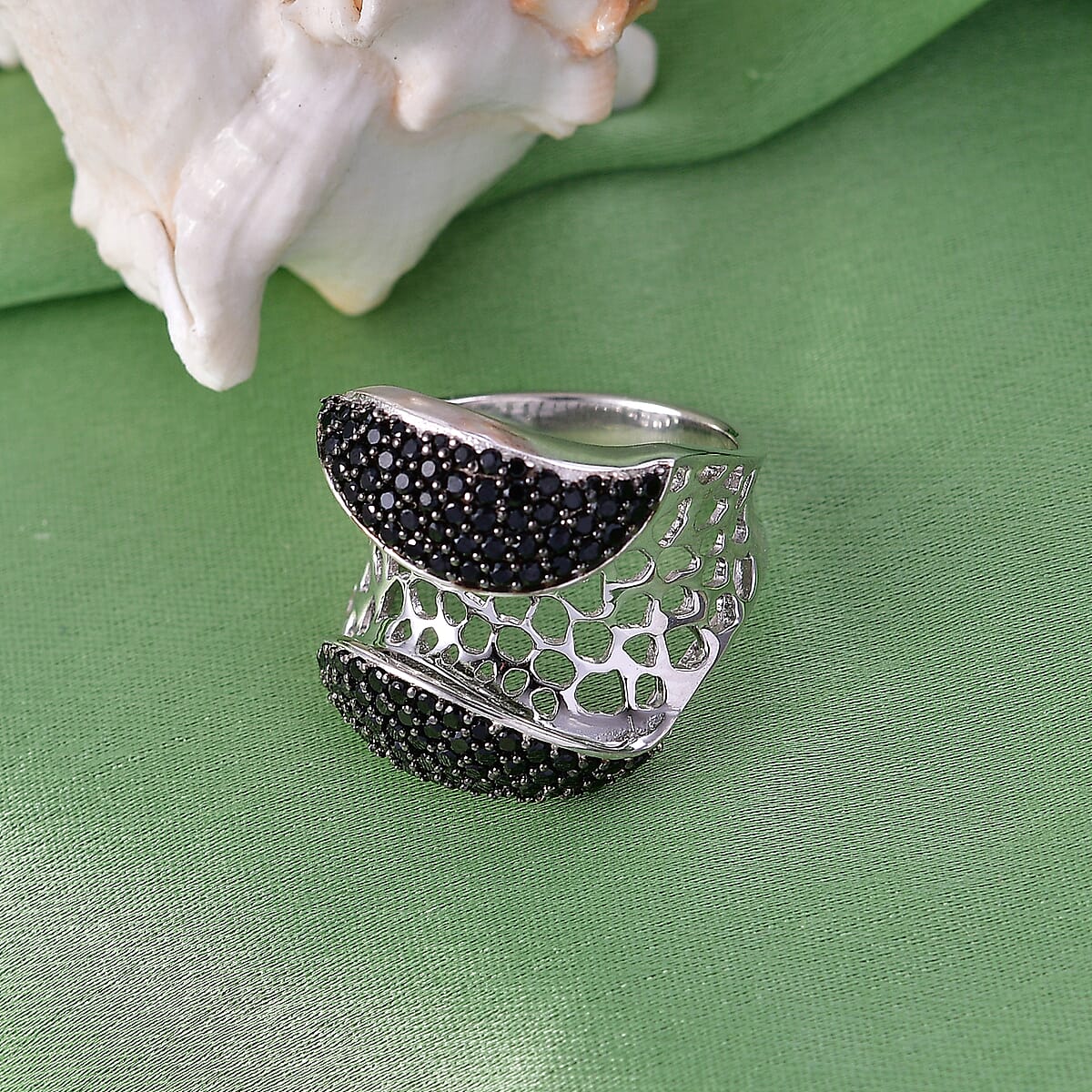 D'Joy Passport to Turkey Thai Black Spinel 1.20 ctw Ring in Rhodium Over Sterling Silver (Size 10.0) image number 1
