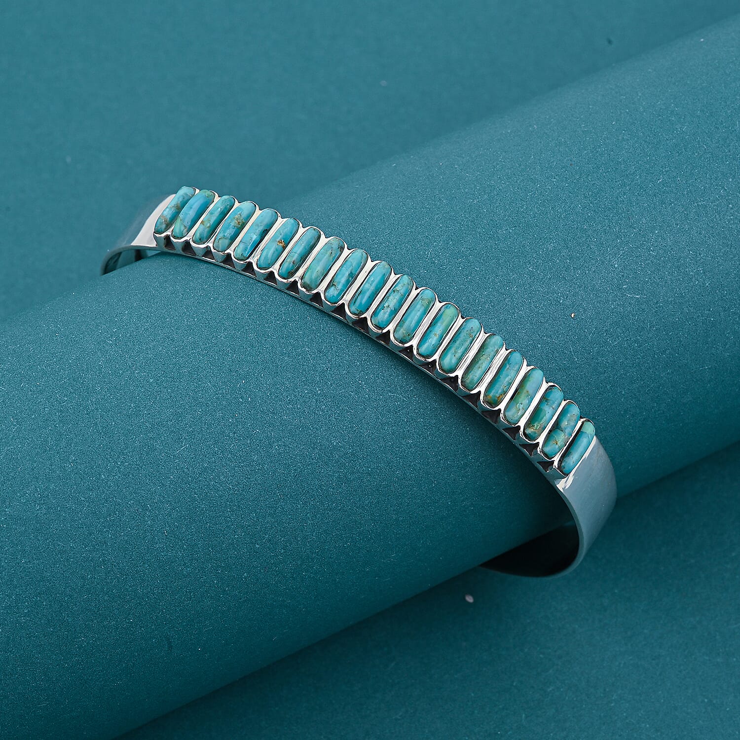 Kingman Turquoise - Product card gallery slide 2 (9433199018239)