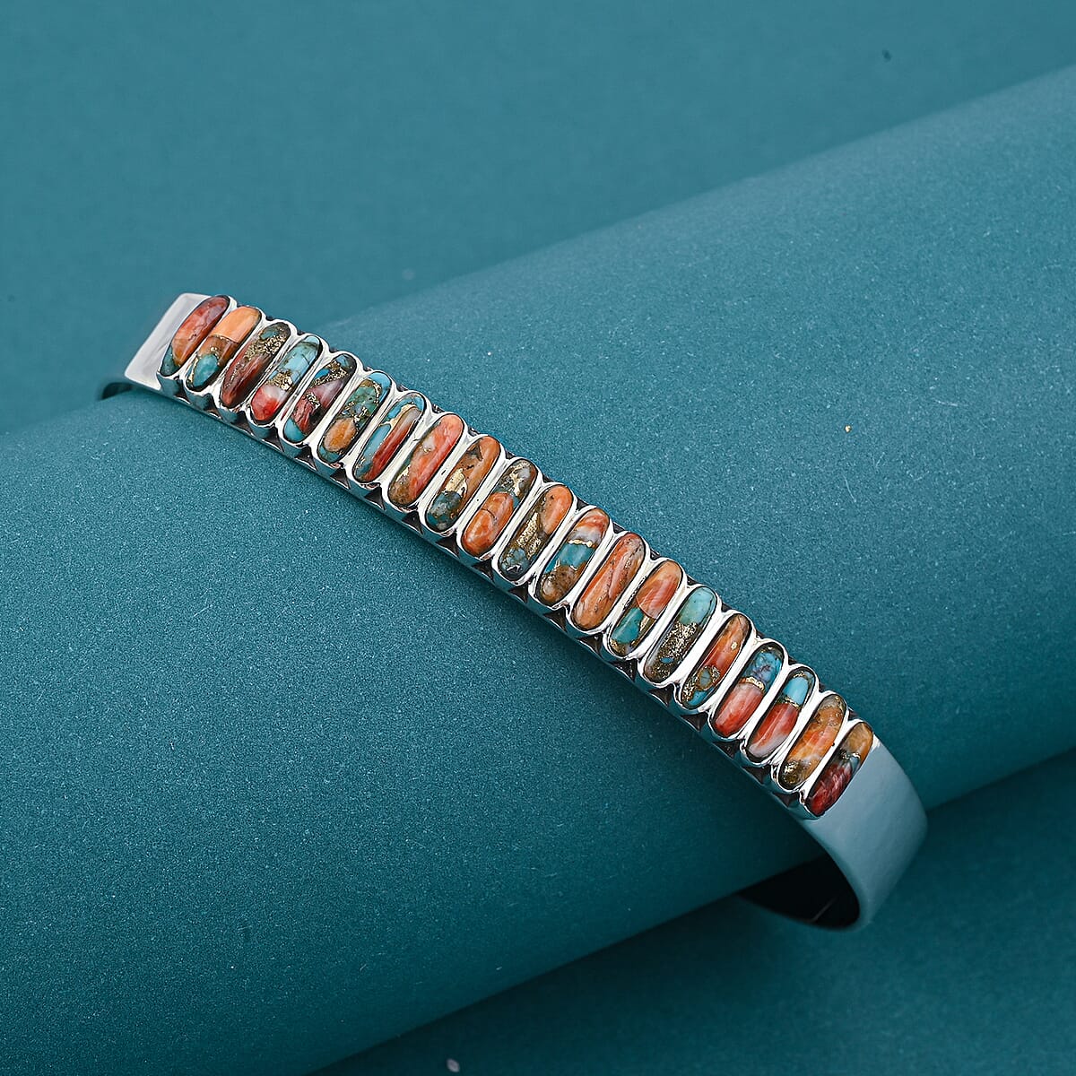 Santa Fe Style Spiny Turquoise 24 ctw Bracelet in Sterling Silver (7.00 In) image number 1