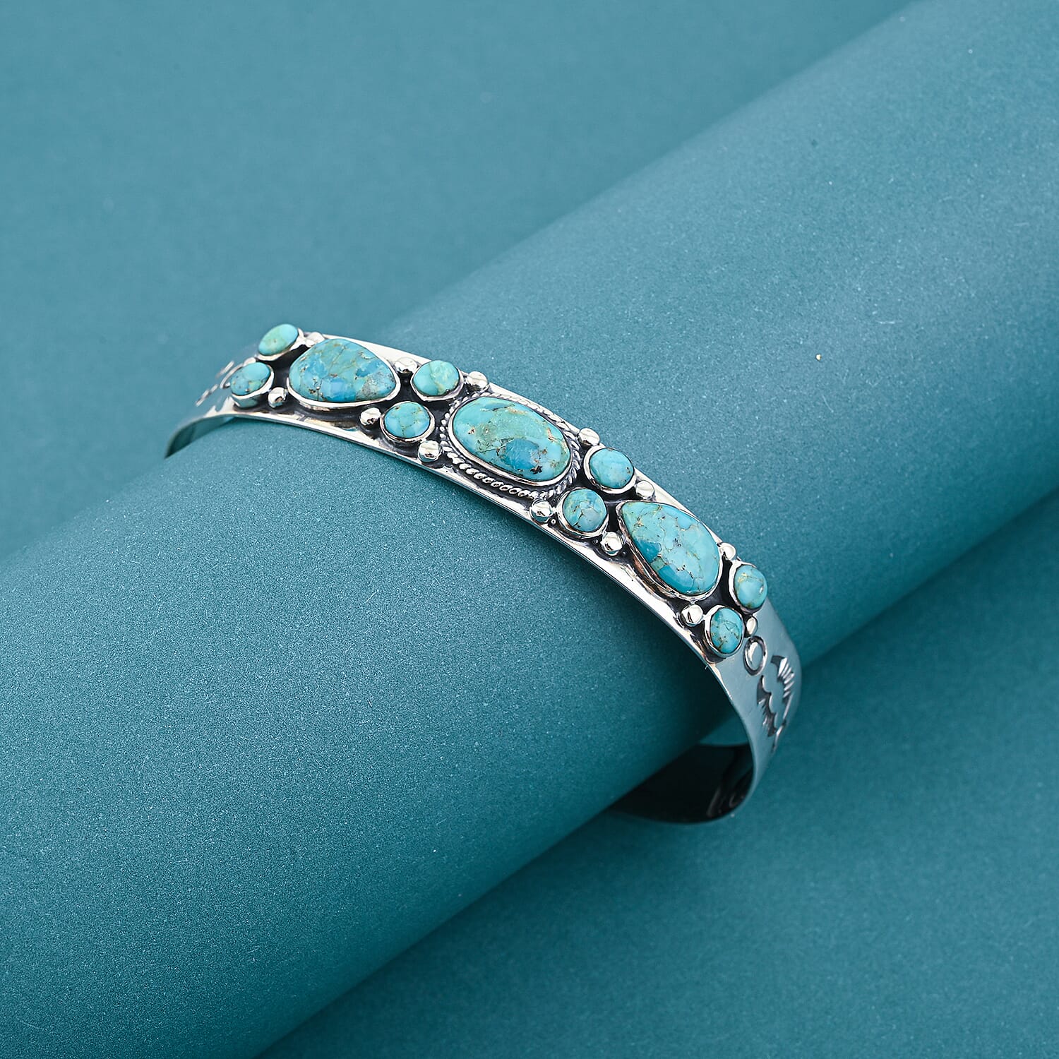 Kingman Turquoise - Product card gallery slide 2 (10178426536249)