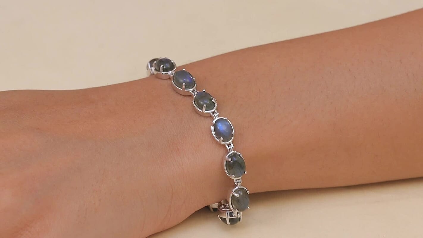 EverTrue Malagasy Labradorite Fancy Bracelet in Platinum Bond (8.00 In) 20.50 ctw