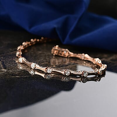 EverTrue Moissanite 1.50 ctw Eternal Wave Bracelet in 18K Rose Gold Plated (7.25 In)