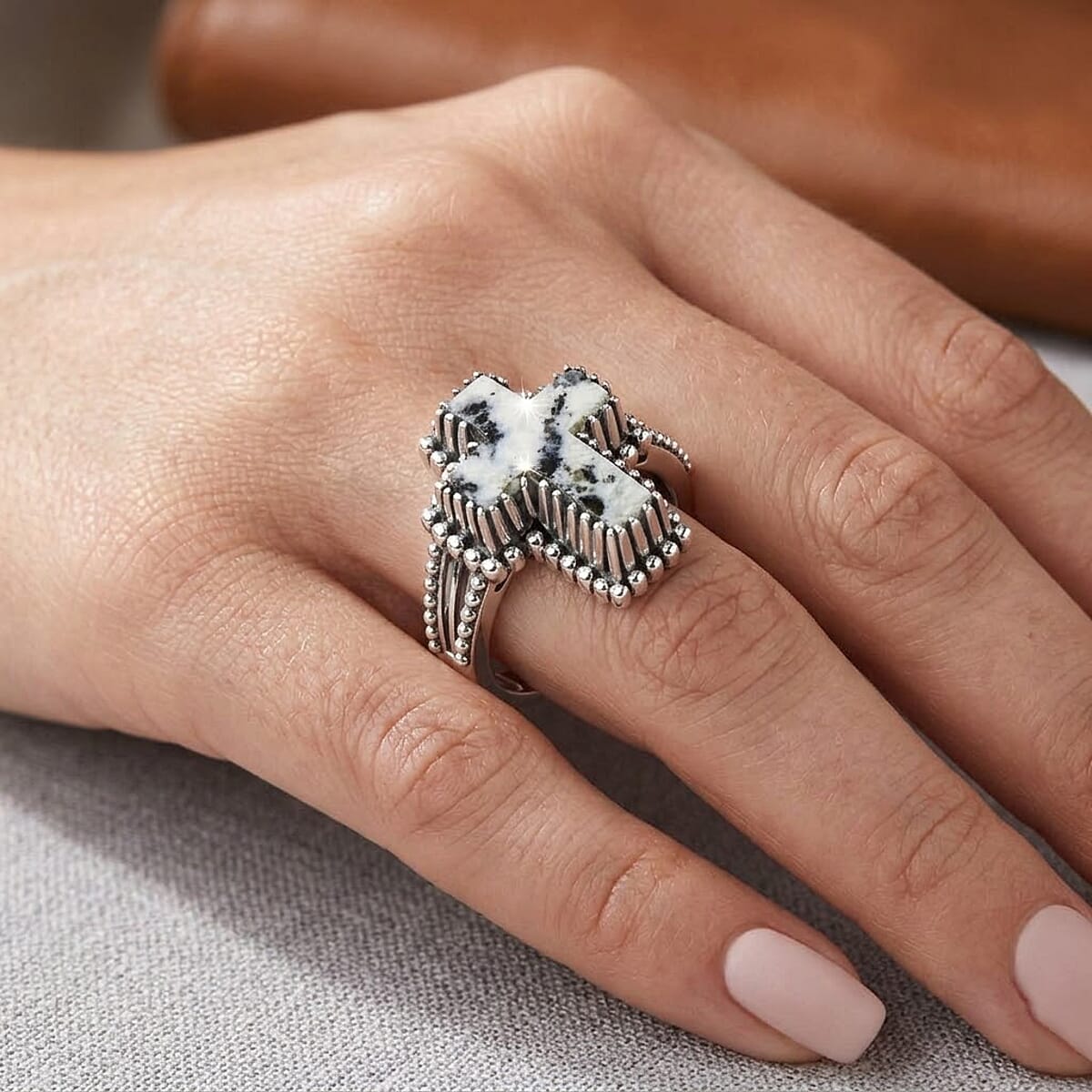 D'Joy Artisan Crafted Premium White Buffalo 4.80 ctw Ring in Sterling Silver (Size 10.0) image number 2