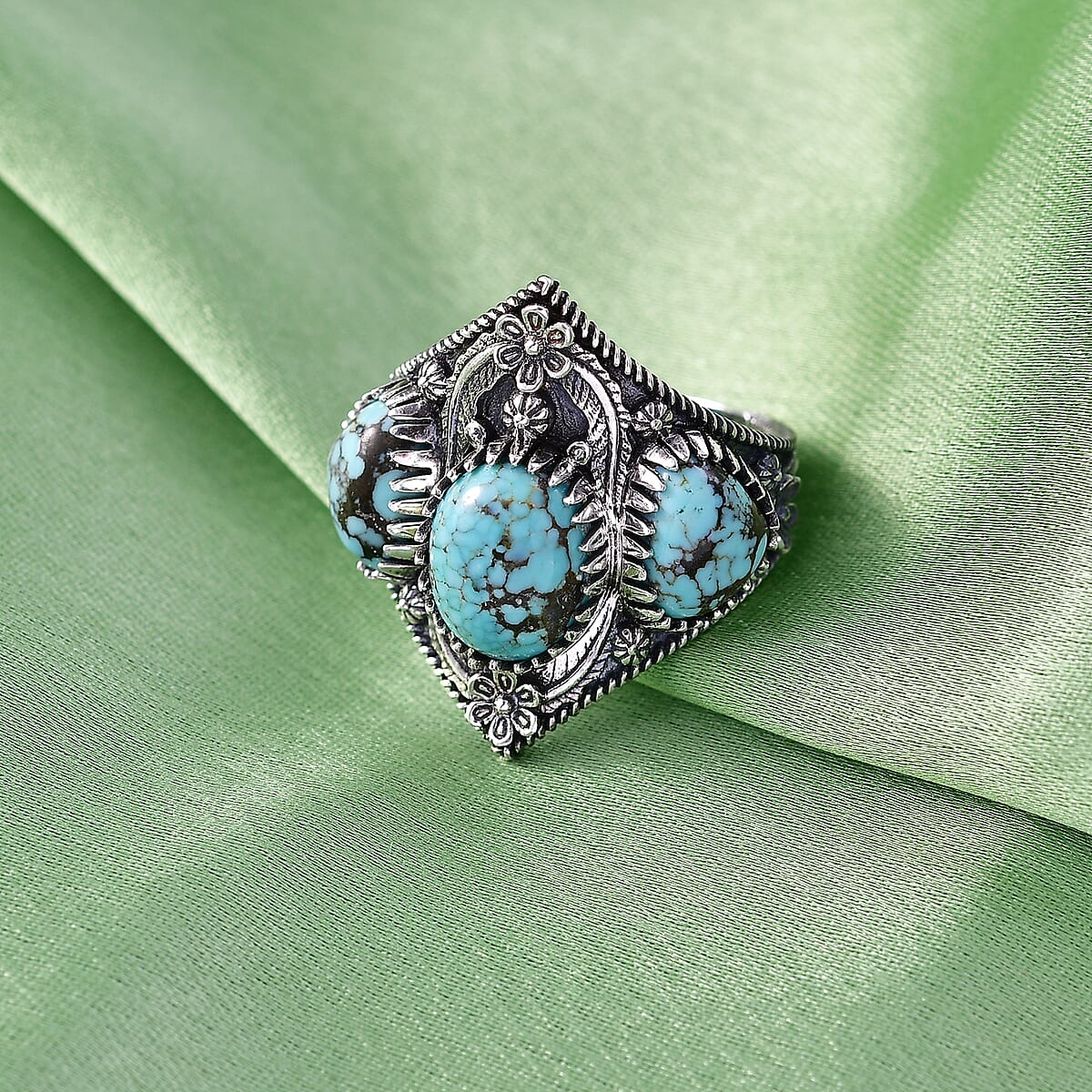 D'Joy Artisan Crafted Premium Blue Moon Turquoise 5.50 ctw Ring in Sterling Silver (Size 7.0) image number 1