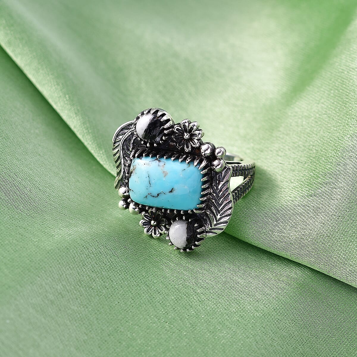 D'Joy Artisan Crafted Premium Blue Moon Turquoise and White Buffalo 4.60 ctw Ring in Sterling Silver (Size 7.0) image number 1