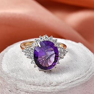 10K Yellow Gold AAA Lusaka Amethyst, Luxuriant Lab Grown Diamond (G-H, SI) (0.70 cts) Ring (Size 8.0) 4.85 ctw