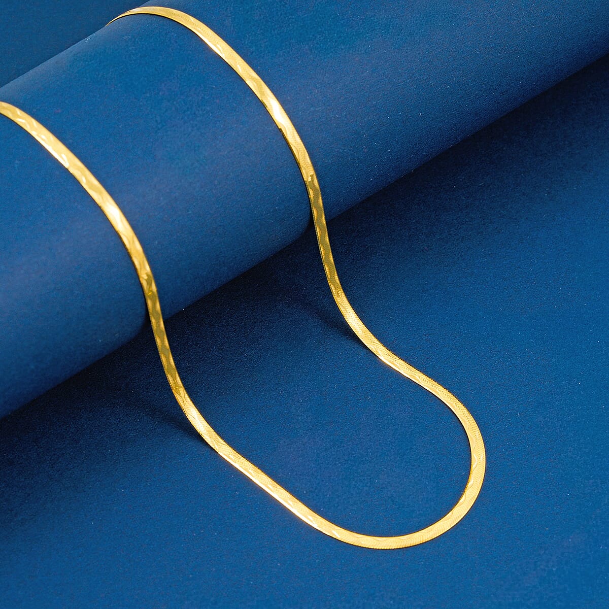  14K YG Over Sterling Silver Textured Wavy Chain Necklace (18 Inches) (3.60 g) image number 1