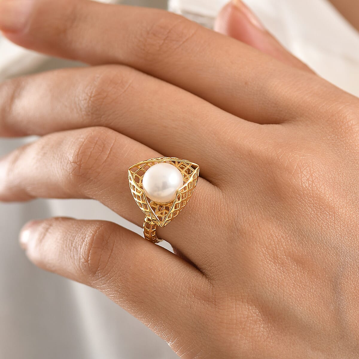 D'Joy Passport to Turkey Freshwater Pearl Ring in 18K Vermeil Yellow Gold Over Sterling Silver (Size 5.0) image number 2