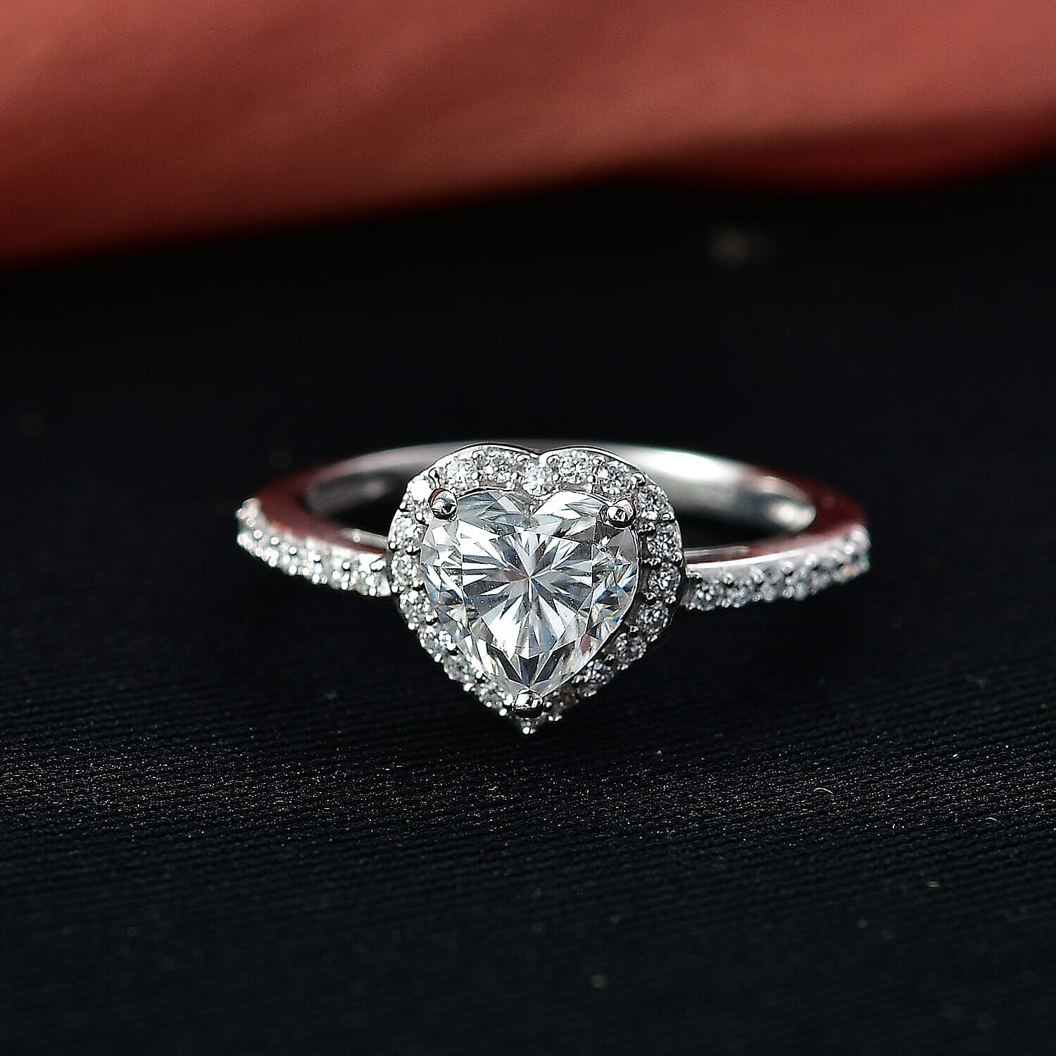 D'Joy Moissanite 1.60 ctw Heart Ring in Rhodium Over Sterling Silver (Size 7.0)