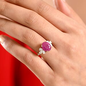 Certified & Appraised AAA Ruby and Luxuriant Lab Grown Diamond G-H SI 5.90 ctw Ring in 10K Yellow Gold (Size 10.0)