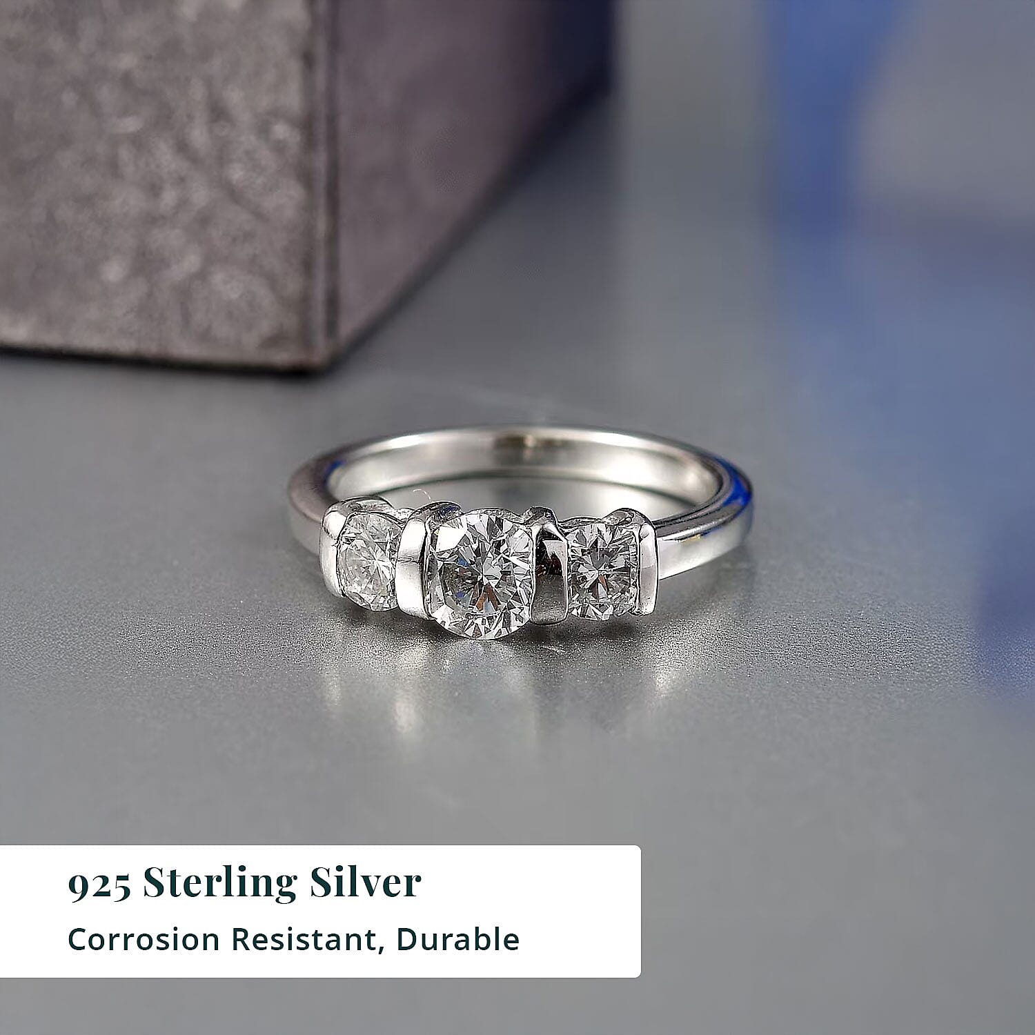 Luxuriant Lab Grown Diamond G-H SI 1.00 ctw 3 Stone Ring in Rhodium Over Sterling Silver (Size 5.0) (Del. In 10-12 Days)